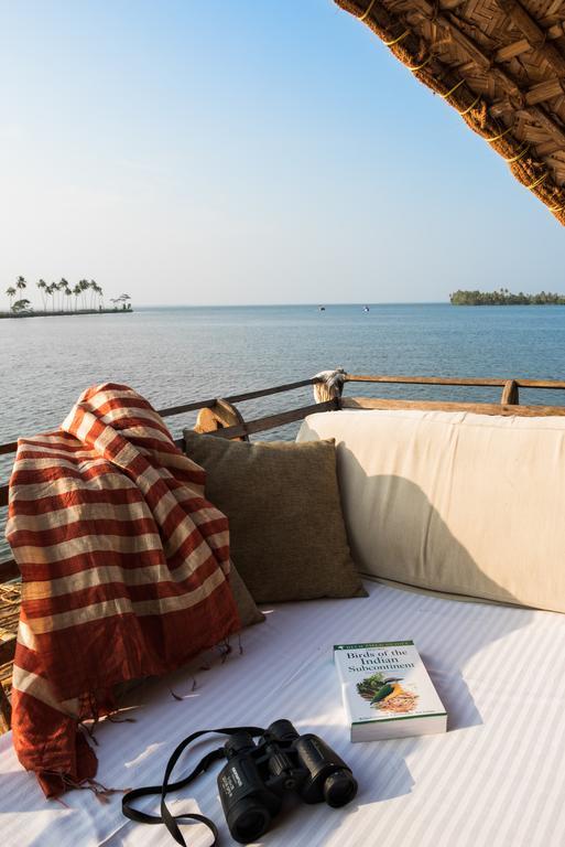 Xandari Riverscapes Alappuzha Bagian luar foto