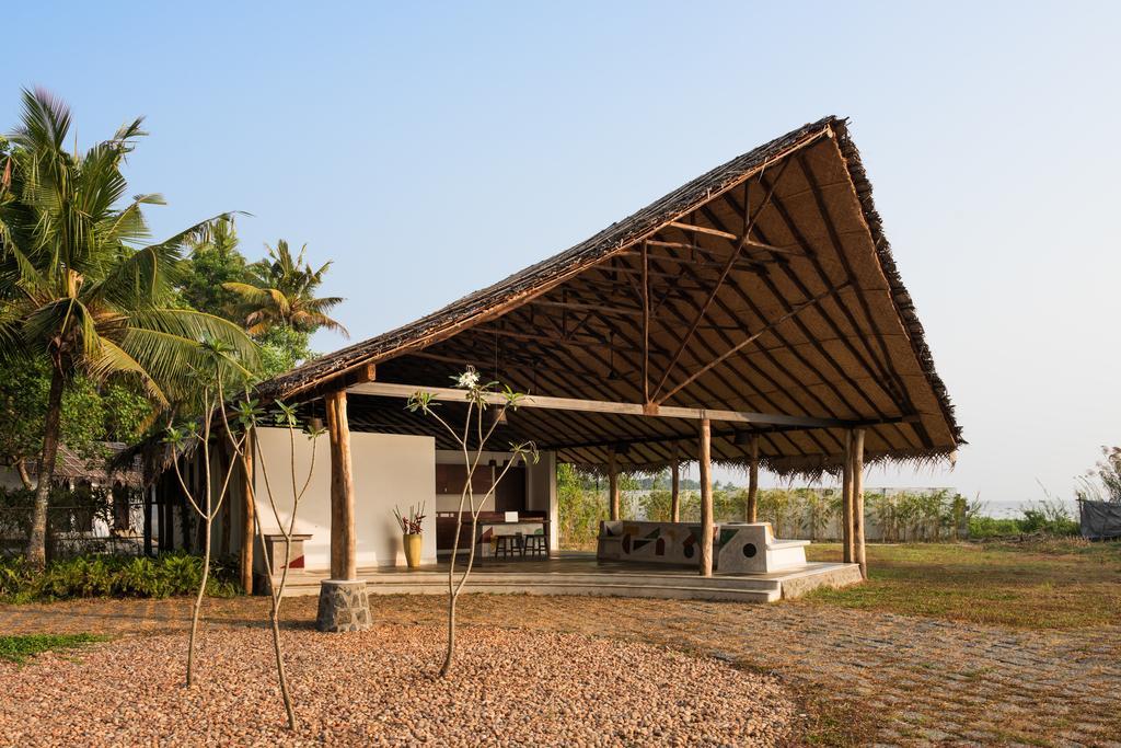 Xandari Riverscapes Alappuzha Bagian luar foto