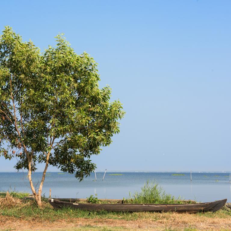 Xandari Riverscapes Alappuzha Bagian luar foto